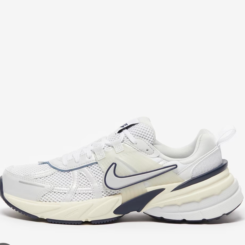 New Nike White Mesh Sneakers